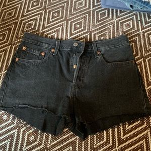 High waist black Levi shorts size 27